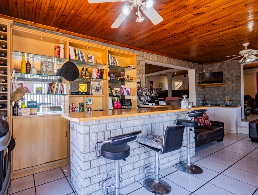 4 Bedroom Property for Sale in Blommendal Western Cape